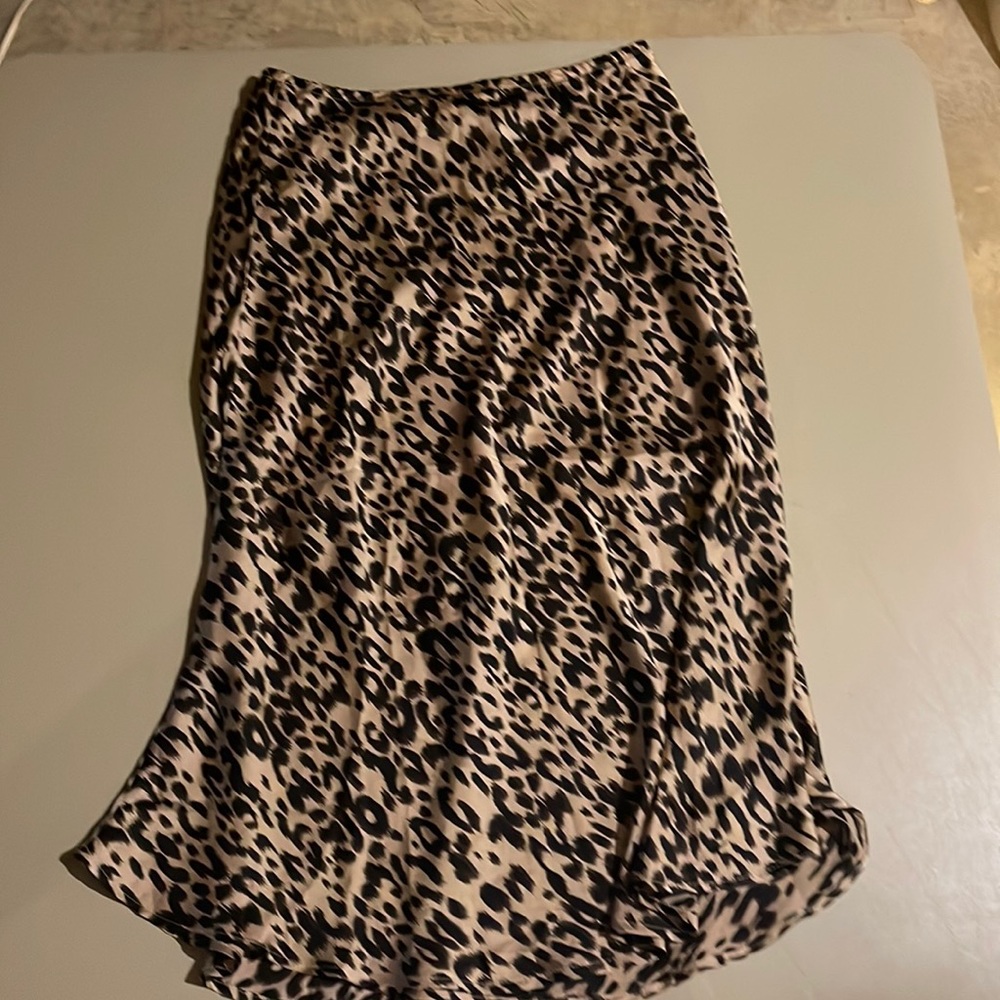 MIDI SKIRT